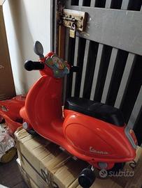 vespa rosso per bimbi