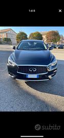 Infiniti Q30