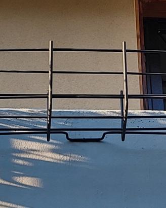 Portavasi  da balcone regolabile
