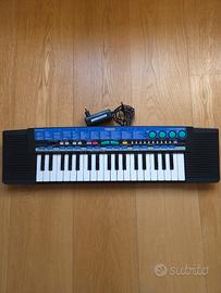 PianolaYamaha PSS-16 PortaSound