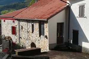 Rustico da ristrutturare a Cornolo di Bedonia PR