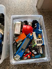 Lego e playmobil