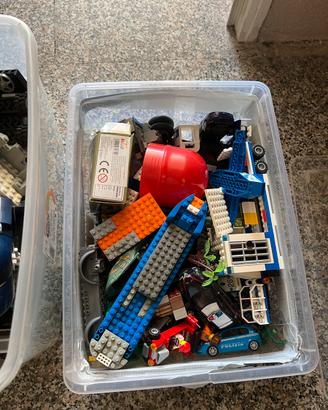 Lego e playmobil
