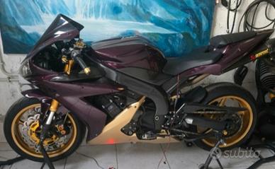 yamaha r1