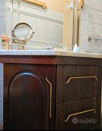 Mobile bagno in legno massello con marmo, specchio