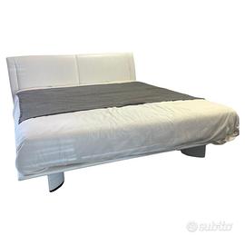 Letto matrimoniale in pelle Axil Epiro SCONTO 45%