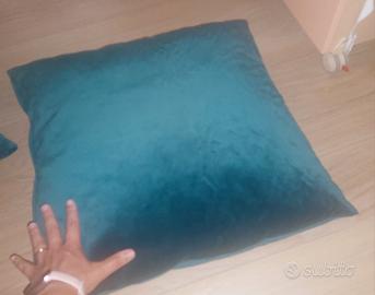 CUSCINI ARREDAMENTO IN VELLUTO SFODERABILI