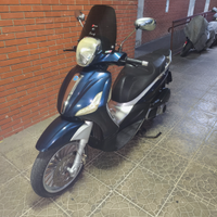 Beverly 300