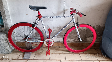 Bici scatto fisso