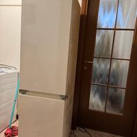 Frigorifero da incasso con congelatore funzionante