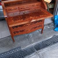 scrittoio antico intarsiato