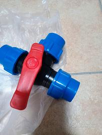 valvola a tre vie in polietilene  per tubi da 32