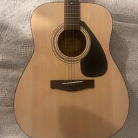 chitarra elettroacustica yamaha