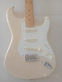 fender Stratocaster Vintera 50 