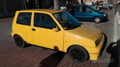 Cinquecento Sporting Gialla con clima