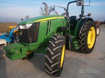 JOHN DEERE 5085 M