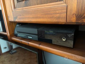 Xbox one 1TB + 10 giochi
