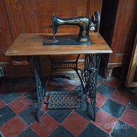 Macchina da cucire Singer