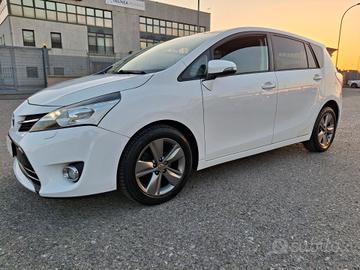 Toyota Verso 1.6 D-4D Style 7 Posti-TETTO-NAVIGATO