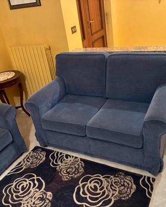 Divani, credenza e mobile per sala
