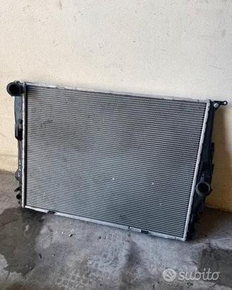 Radiatore Acqua Per Bmw M3 V8 2010