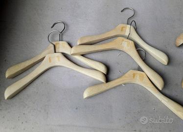 Grucce e Pinze per guardaroba Legno,Pvc,uomo,donna