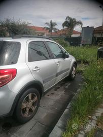 Suzuki sx4 cilindrata 1600 90 cavalli