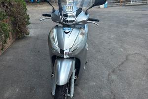 HONDA SH 300 
