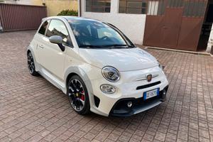 Abarth 695 70th anniversario 