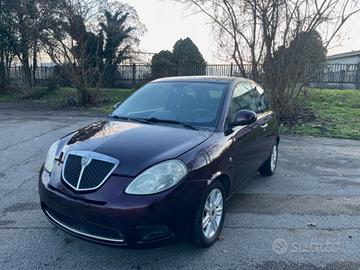 Lancia Ypsilon 1.4 Platino Ecochic GPL
