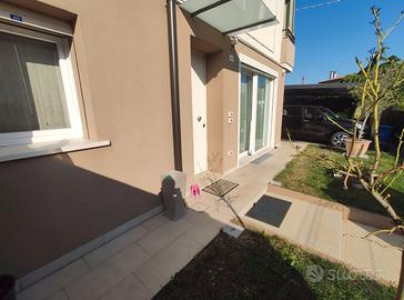 Privato vende appartamento