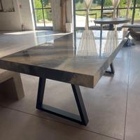 Tavolo design effetto marmo