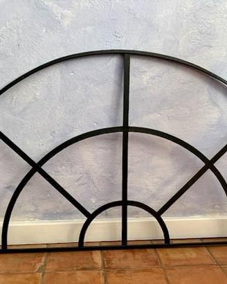 Lunetta Sovrapporta Antica in Ferro Battuto – L.14