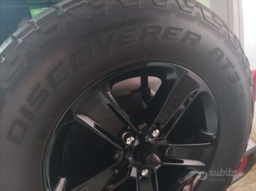 4 Gomme Cooper Discoverer 255 70 R18.