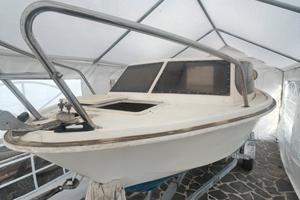 Barca pilotina super Ulisse