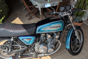 Suzuki 500gs
