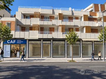 Negozio Roma [Locale 35 mqVCG]