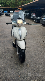 Piaggio Beverly 350 sport touring 2014