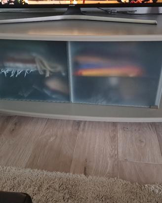 porta TV grigio con vetro satinato e 4 rotelle cam