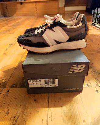 New Balance 327
