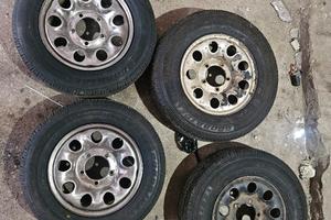 SOLO GOMME 2x195/70r15 2x195/r15