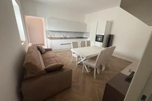 Disponibilità appartamento arredato