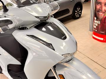 Honda Sh 350 anno 05-2025 km 4000