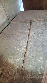 Attrezzi agricoli e altro