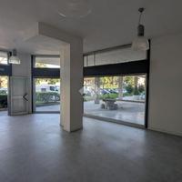 NEGOZIO A SACILE