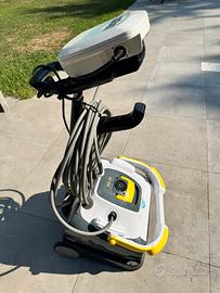 Robot Piscina BWT MAX 300 con caddy