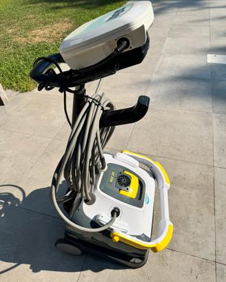 Robot Piscina BWT MAX 300 con caddy