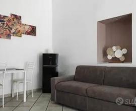 VIa GARIBALDI BILOCALE ARREDATO NO RESIDENZA