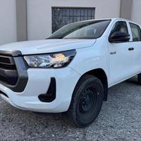TOYOTA Hilux 2.4 D-4D 4WD 4 porte Double Cab Com