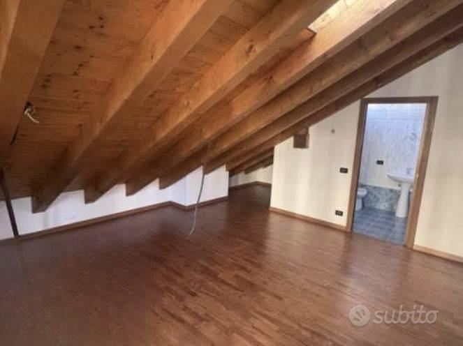 Immobile in asta di 145 m² con 3 locali e box auto - Vista 6